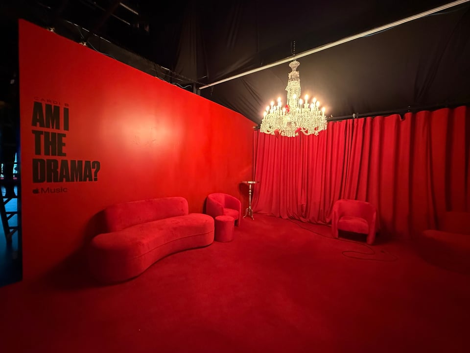 Cardi B — view 18